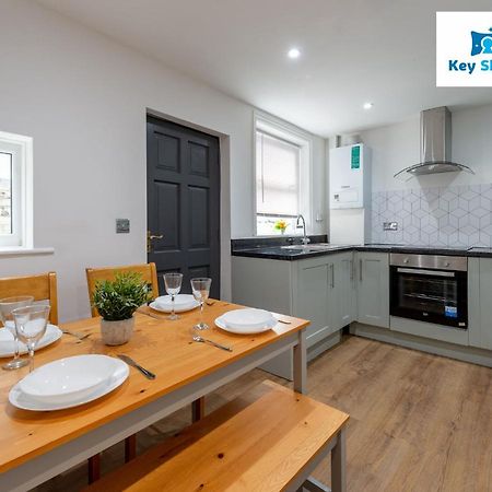 Five Bedroom Spacious Modern House By Keysleeps Short Lets Workington Lake District Beach Ngoại thất bức ảnh