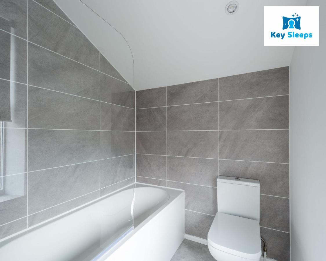 Five Bedroom Spacious Modern House By Keysleeps Short Lets Workington Lake District Beach Ngoại thất bức ảnh